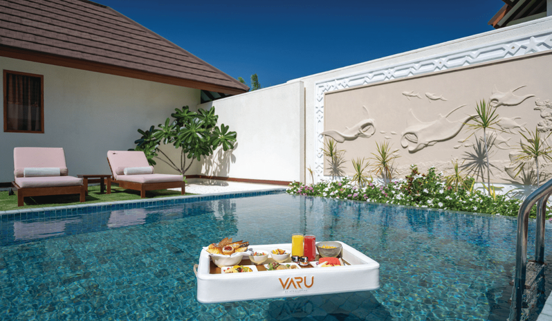 Majlis Suite, Floating Breakfast